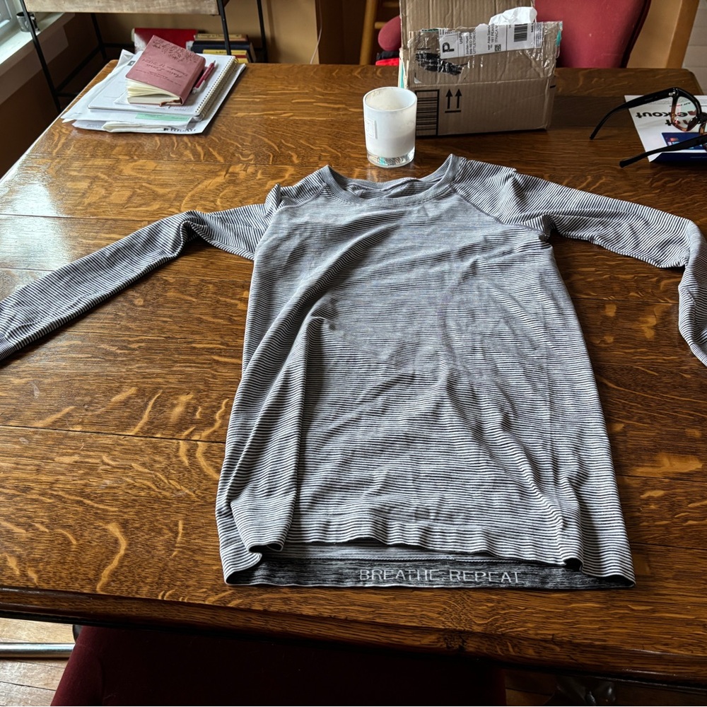 Lululemon Athletica Gray Striped Long Sleeve Top